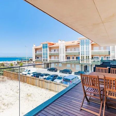 Apartamento Pé N'areia - Com Vista Mar