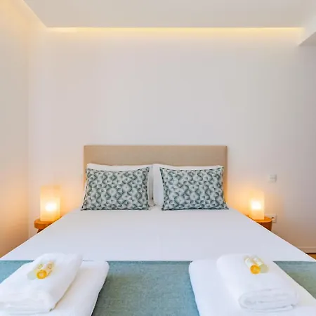 Apartamento Pé N'areia - Com Vista Mar Barra