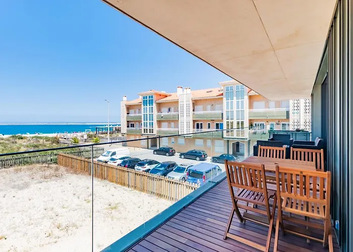 Apartamento Pe N'areia - Com Vista Mar